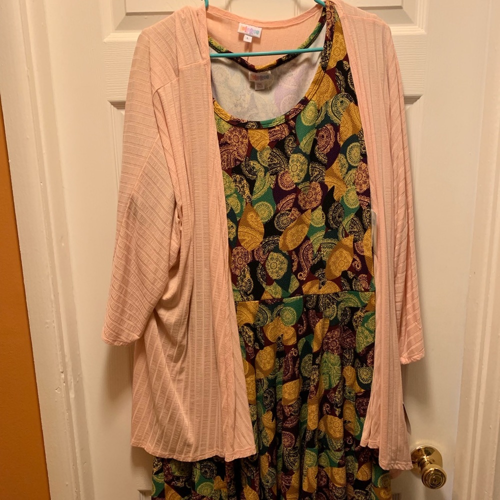 Lularoe Nicole with Lindsay.Sold as outfit for $60